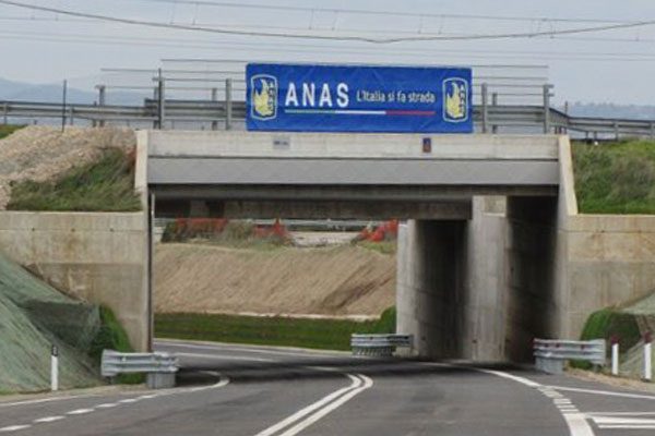 anas-tre-valli